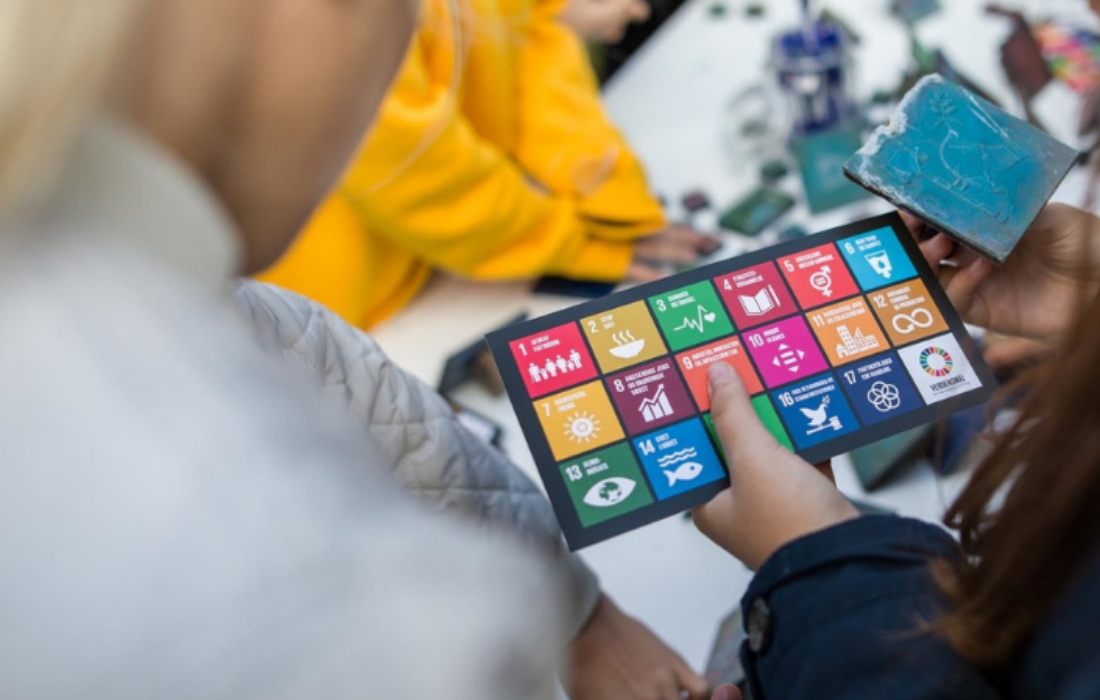 High School learning material on global development